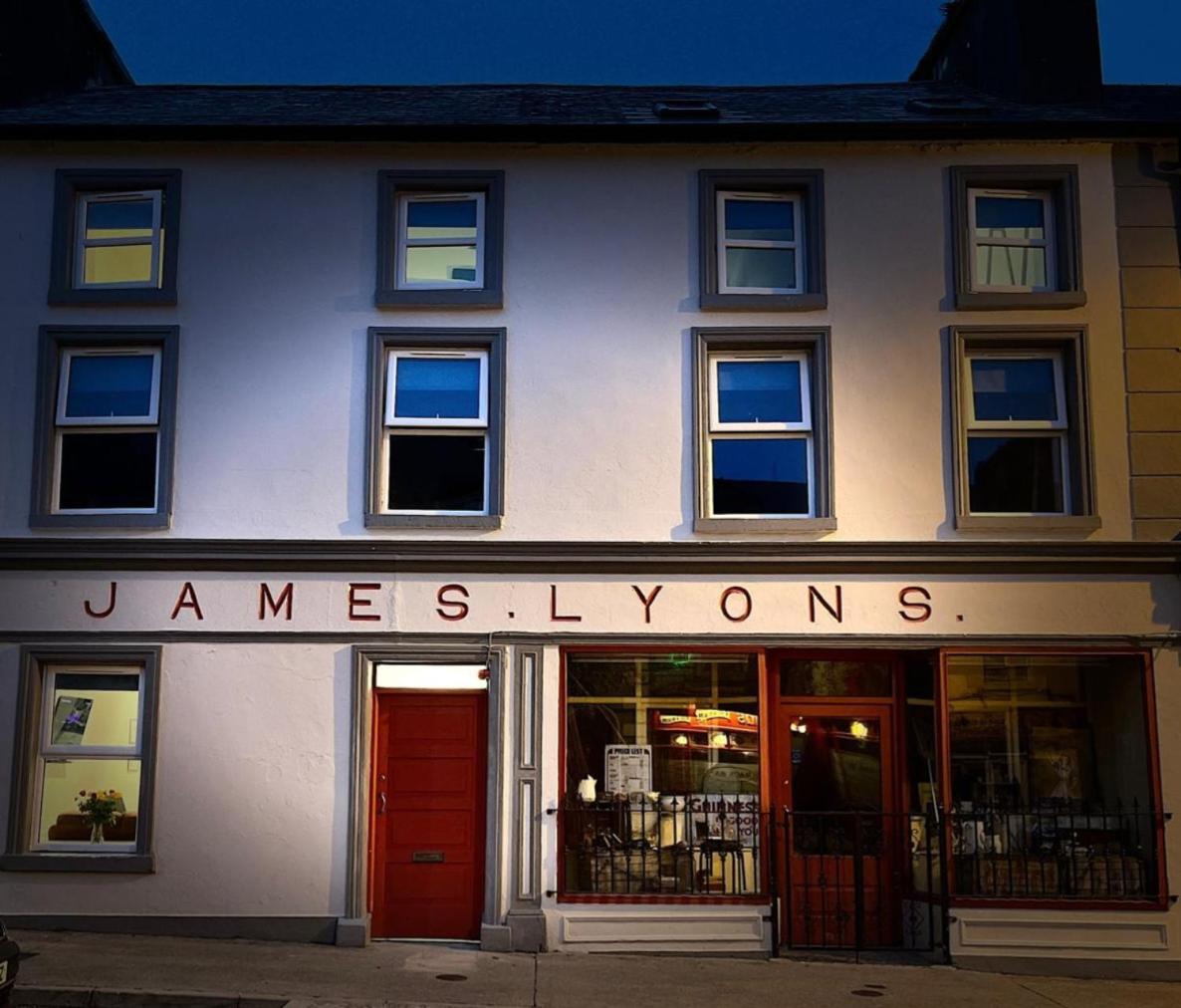 'James Lyons' The Old Main St Ballyhaunis Zewnętrze zdjęcie